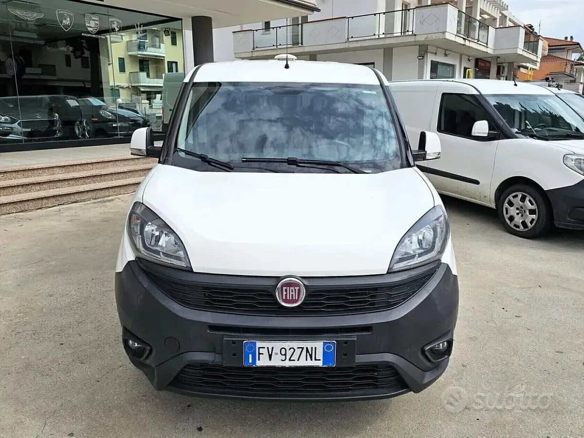 Usata Fiat Doblò 120 CV (88 kW) 2019 Bianco Monovolume