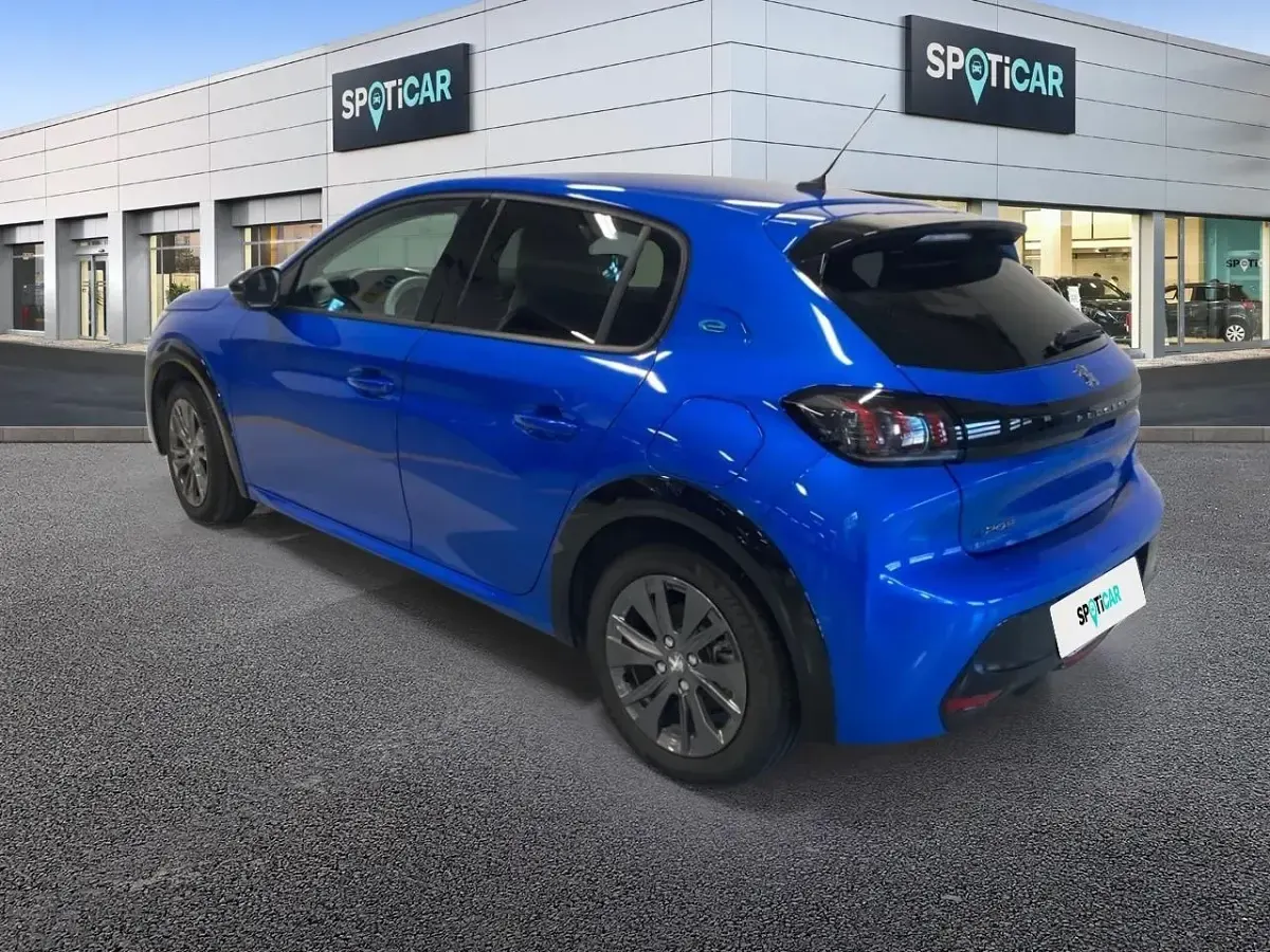 Usata Peugeot e-208 Allure 100 kW (136 CV) 2022 Blu Utilitaria