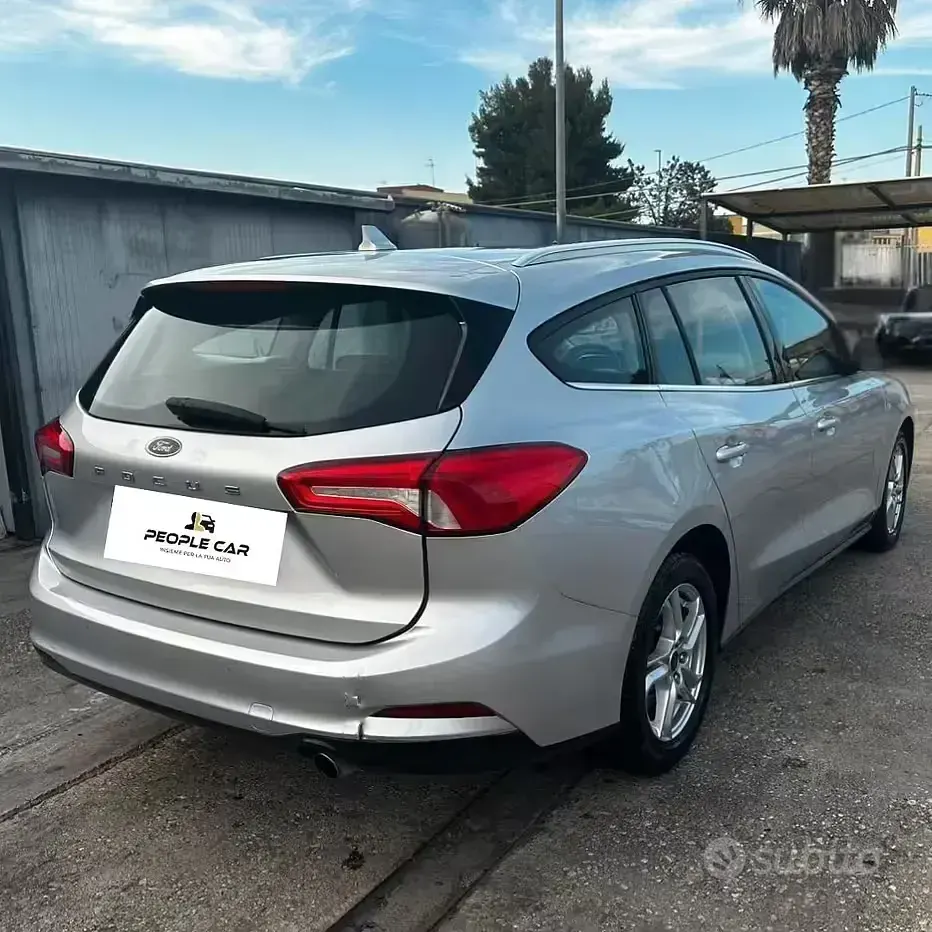 Usata Ford Focus 120 CV (88 kW) 2021 Grigio Station wagon