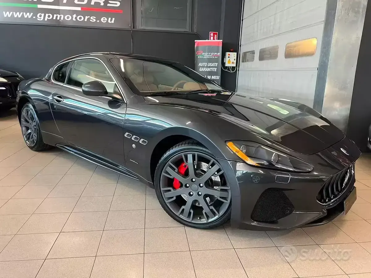 Usata Maserati Granturismo 439 CV (322 kW) 2009 Grigio Coupé