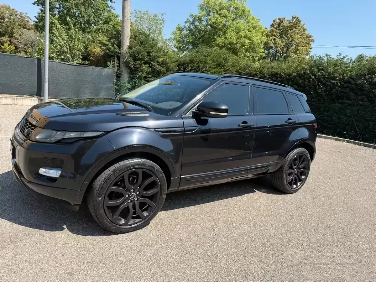 Begagnad Land Rover Range Rover evoque 190 HK (139 kW) 2011 Svart Kombi
