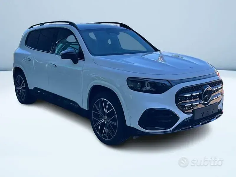 Nuova Mercedes GLB250 AMG Line Premium 199 kW (271 CV) 2026 Bianco SUV