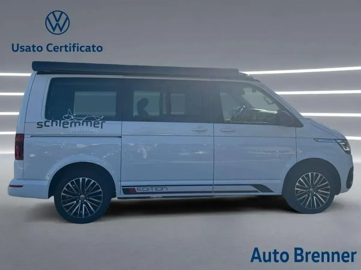 Usata VW California Edition 150 CV (110 kW) 2024 Weiss / dach schwarz Furgone