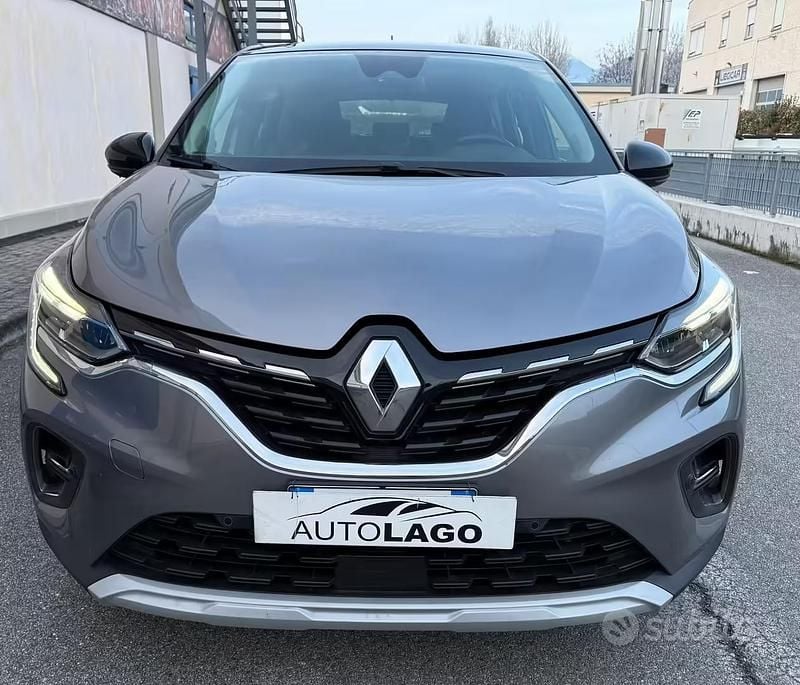 Usata Renault Captur Intens 95 CV (69 kW) 2020 Grigio SUV