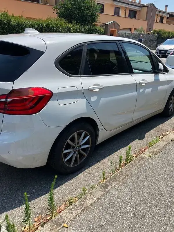 Usata BMW 216 Active Tourer 116 CV (85 kW) 2020 Bianco Monovolume