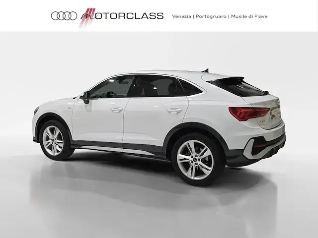 Usata Audi Q3 Sportback S-Line 150 CV (110 kW) 2025 Bianco SUV