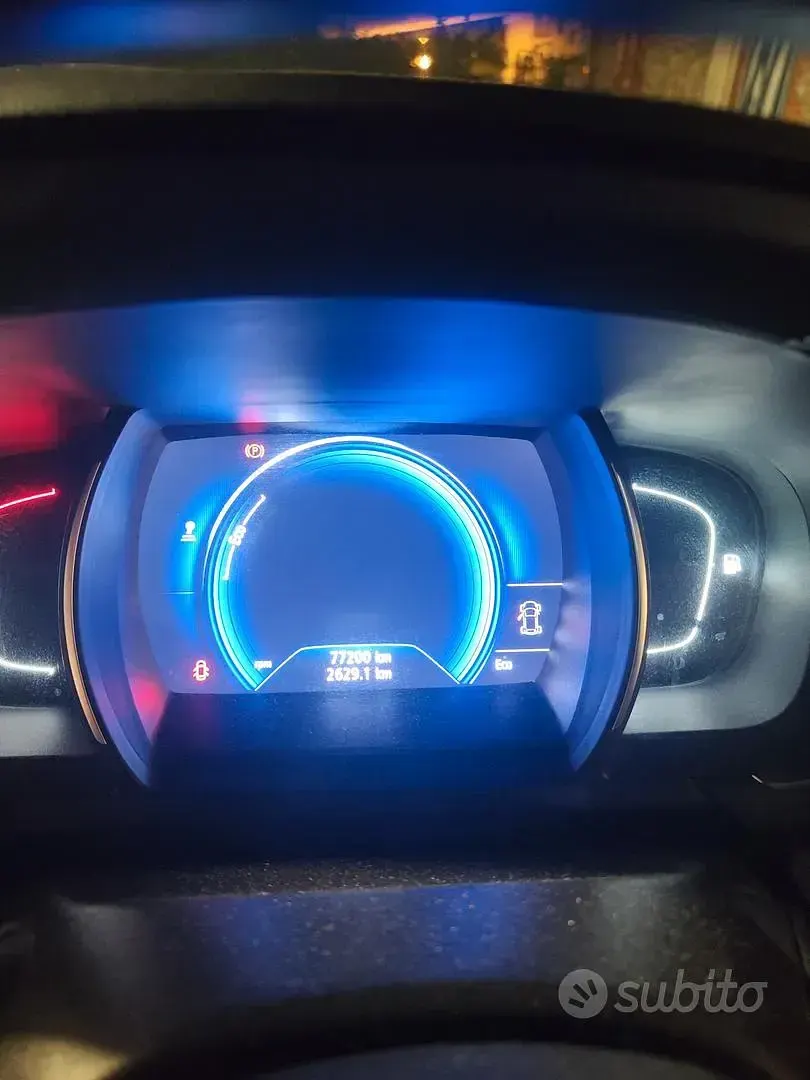 Usata Renault Scénic 120 CV (88 kW) 2019 Blu Monovolume