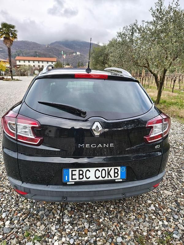 Usata Renault Mégane GrandTour LIMITED 110 CV (80 kW) 2015 Nero Station wagon