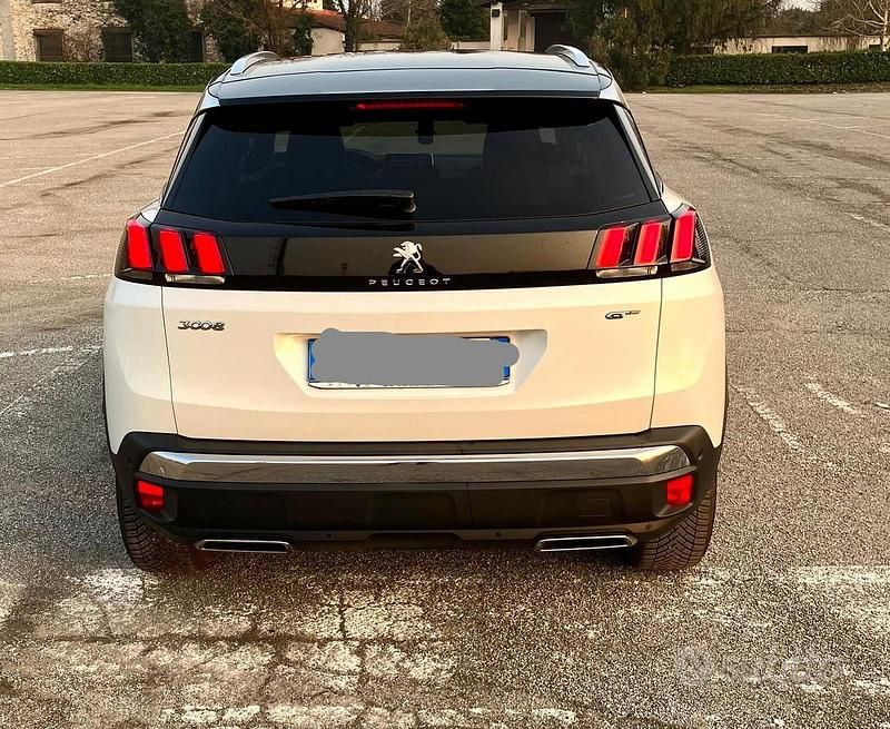 Usata Peugeot 3008 180 CV (132 kW) 2018 Bianco SUV
