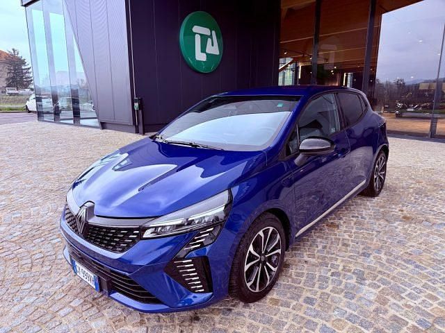 Usata Renault Clio V Techno 89 CV (65 kW) 2025 Blu Berlina
