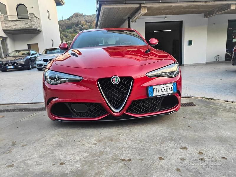 Usata Alfa Romeo Giulia Quadrifoglio 510 CV (375 kW) 2016 Rosso Berlina
