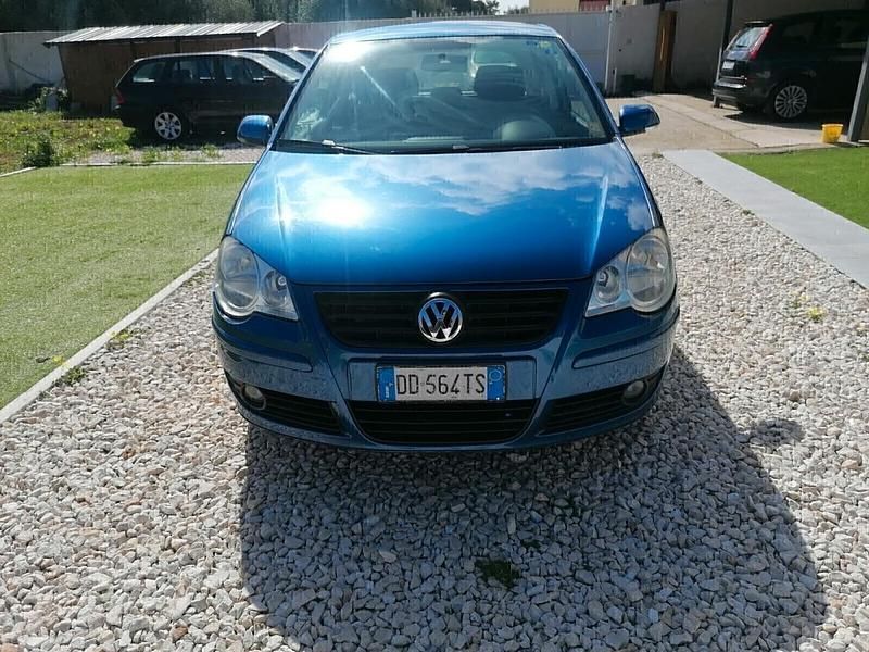 Usata VW Polo Comfortline 80 CV (58 kW) 2006 Blu Berlina