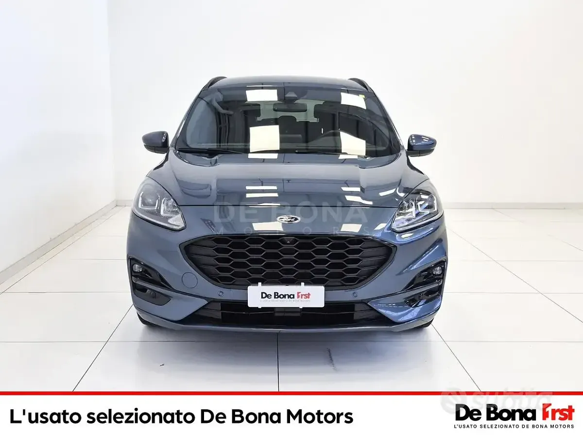Usata Ford Kuga ST-Line 190 CV (139 kW) 2021 Azzurro SUV