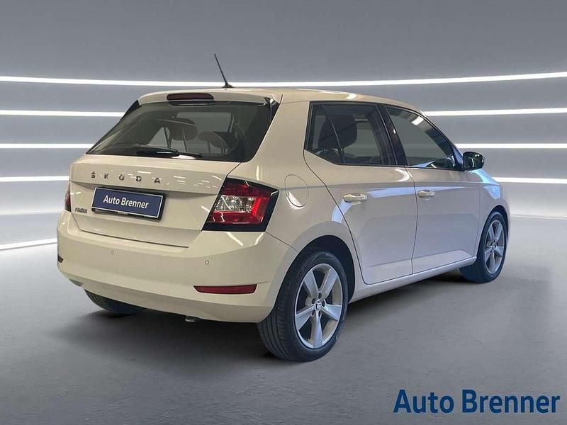 Usata Skoda Fabia Ambition 75 CV (55 kW) 2021 Bianco magnolia Berlina