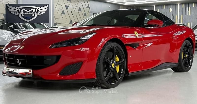 Usata Ferrari Portofino 600 CV (441 kW) 2018 Rosso Cabrio