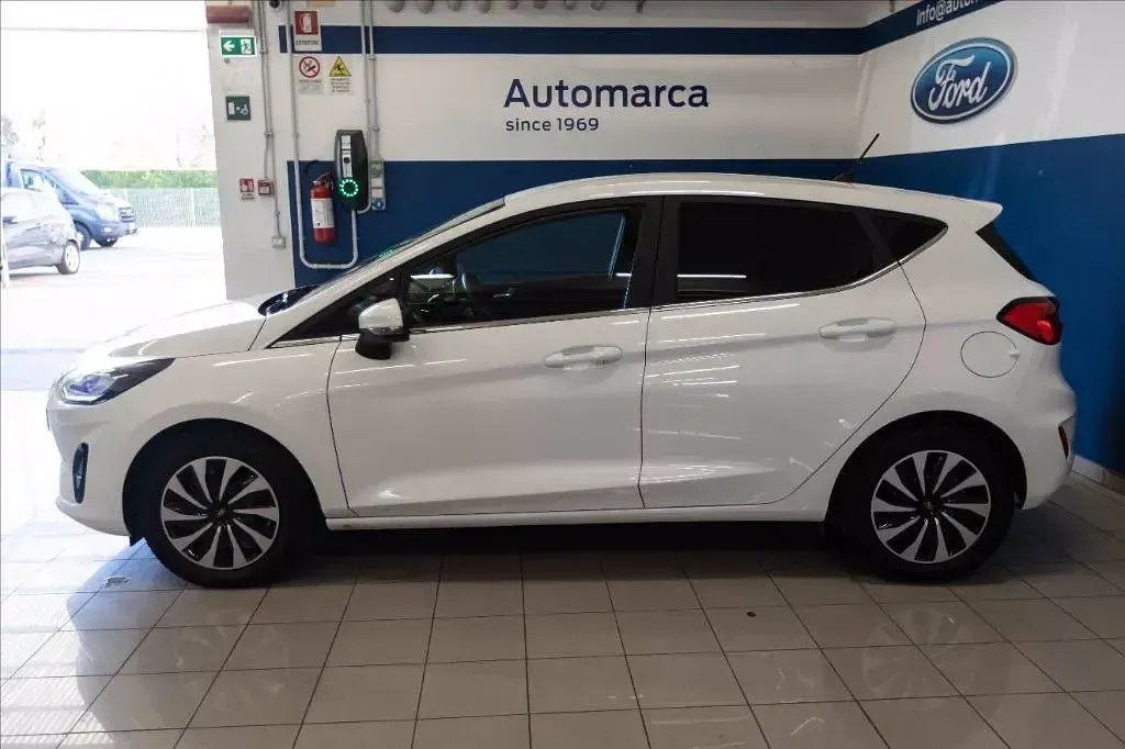 Usata Ford Fiesta Titanium 125 CV (91 kW) 2022 Bianco Utilitaria