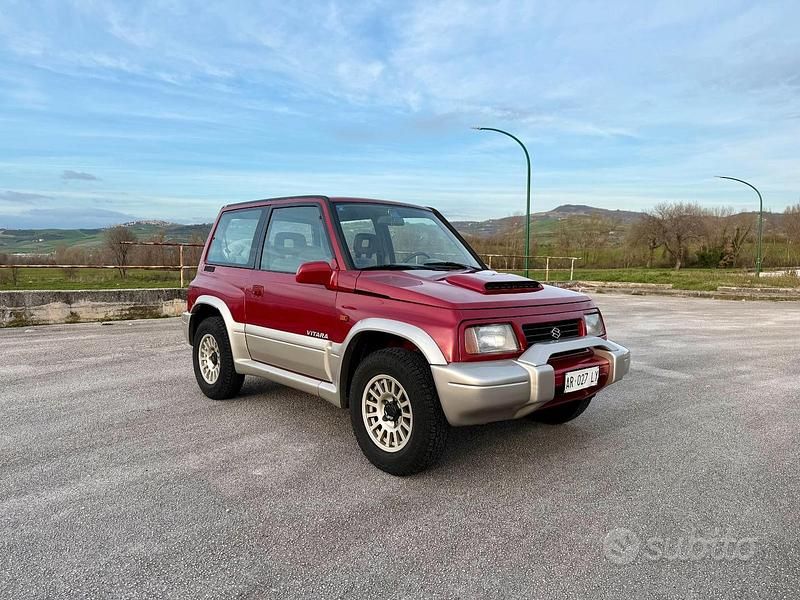 Usata Suzuki Vitara 1997 Rosso SUV