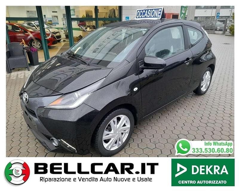 Nero Usata 2018 Toyota Aygo Cool Due volumi | 10.900 € (Buon prezzo) - Immagine 1/4