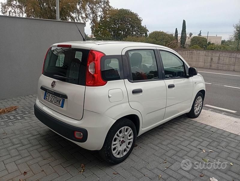 Usata Fiat Panda Lounge 69 CV (50 kW) 2015 Bianco Berlina