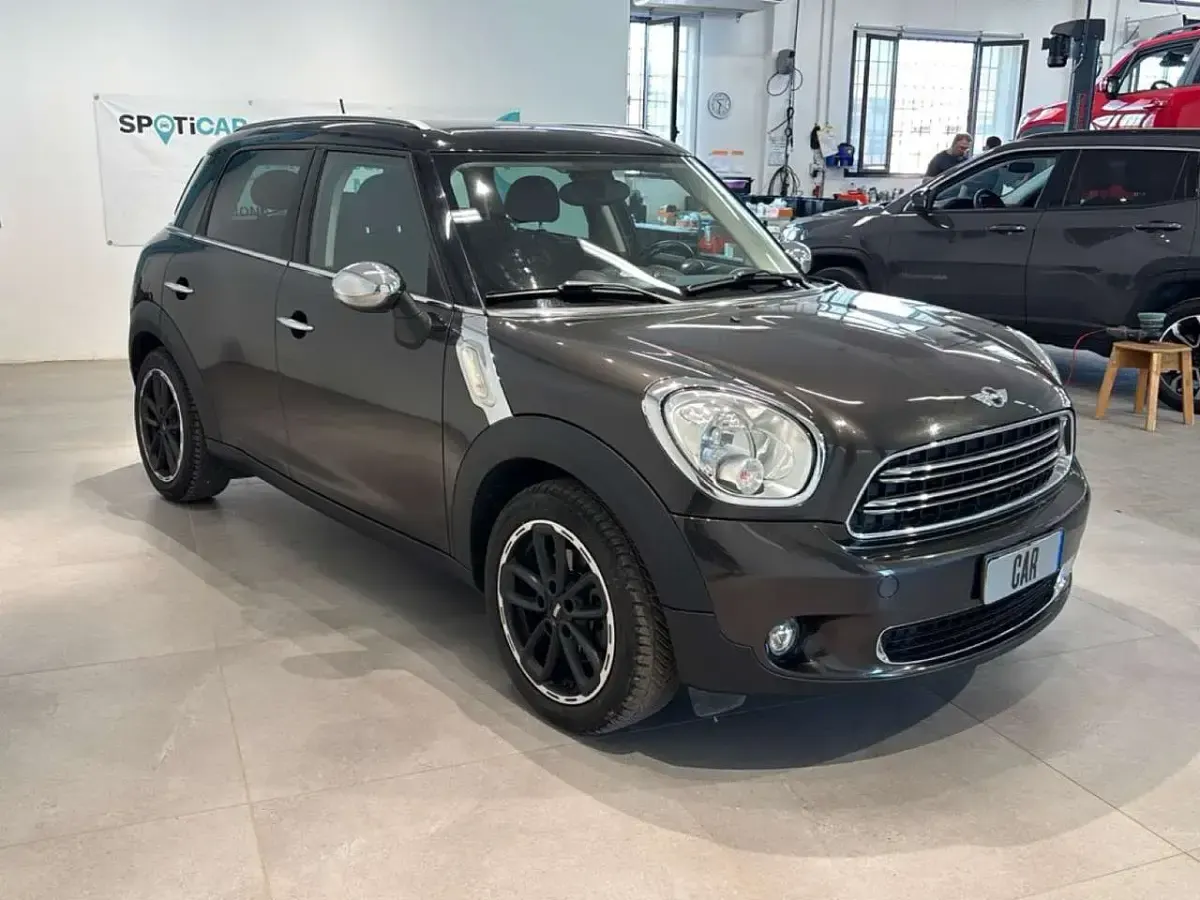 Usata Mini Cooper D 111 CV (81 kW) 2014 Other Utilitaria