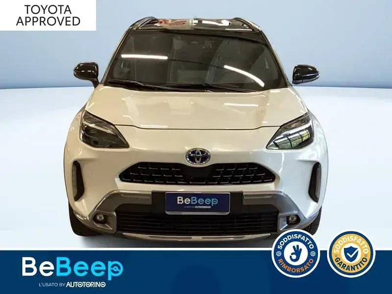 Usata Toyota Yaris Cross 116 CV (85 kW) 2022 Bianco SUV