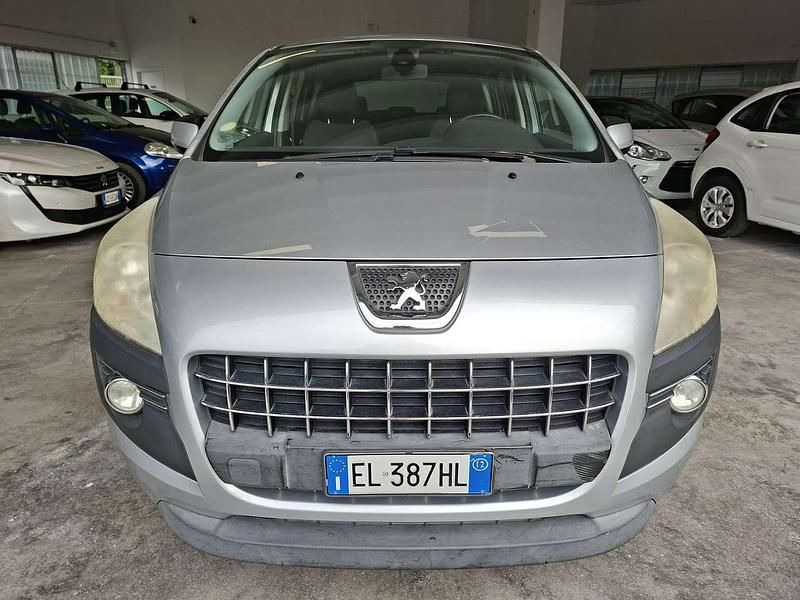 Usata Peugeot 3008 Active 112 CV (82 kW) 2012 Argento Station wagon