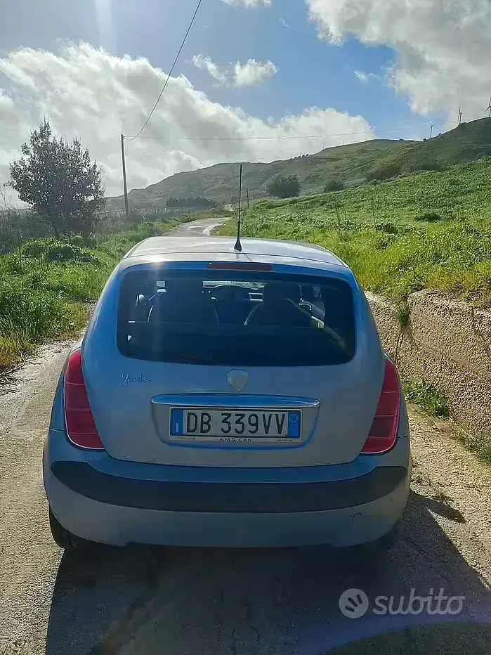 Usata Lancia Ypsilon 60 CV (44 kW) 2006 Utilitaria