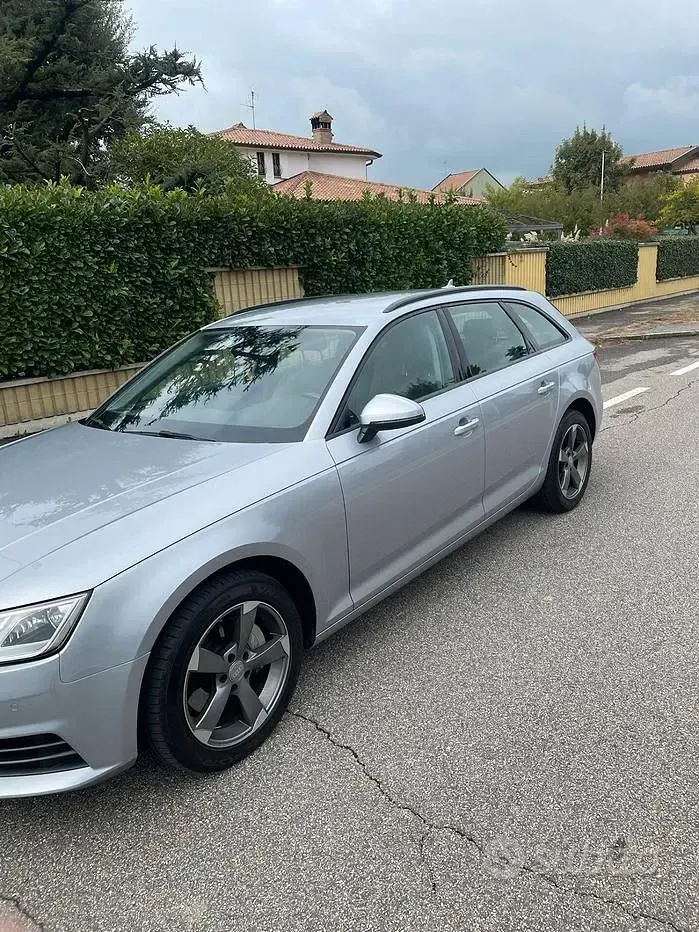 Usata Audi A4 218 CV (160 kW) 2017 Argento Station wagon