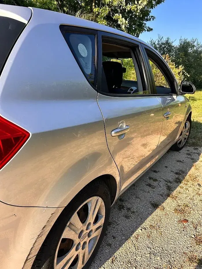 Usata Kia Ceed 2008 Grigio Utilitaria