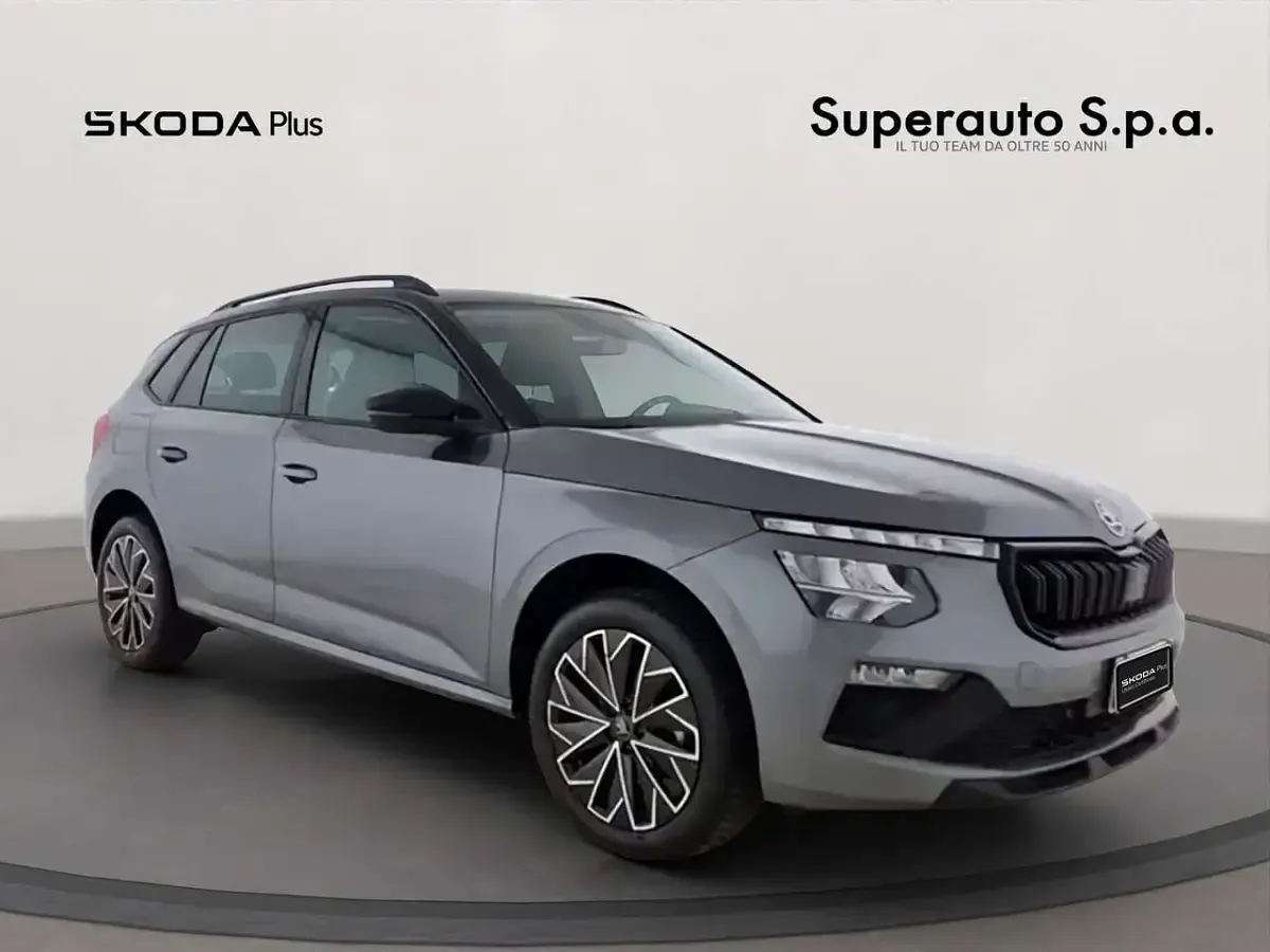 Nuova Skoda Kamiq 116 CV (85 kW) 2026 Grigio SUV