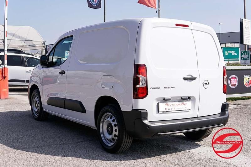 Nuova Opel Combo 131 CV (96 kW) 2026 Bianco Monovolume
