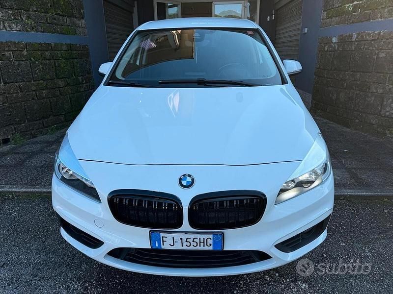 Usata BMW 218 Luxury Line 149 CV (109 kW) 2017 Bianco Station wagon