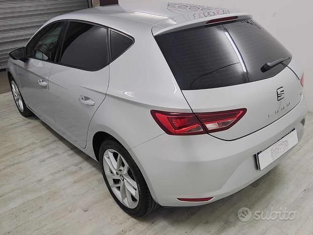 Usata Seat Leon Business 105 CV (77 kW) 2015 Nero Berlina