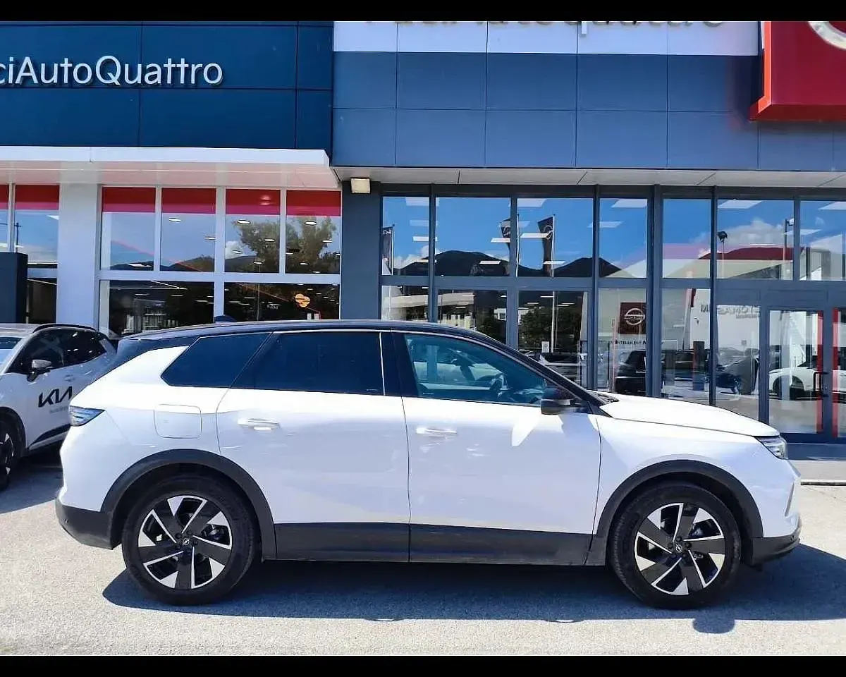 Usata Opel Grandland X 136 CV (100 kW) 2025 Bianco SUV