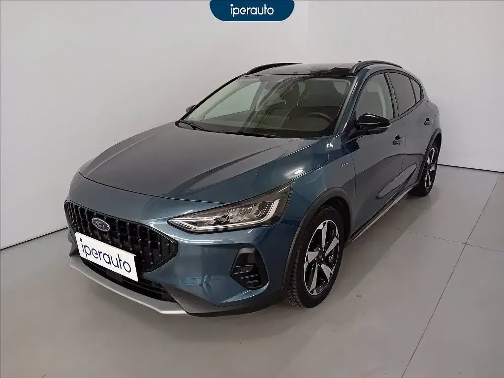 Begagnad Ford Focus Active 125 HK (91 kW) 2023 Blå SUV