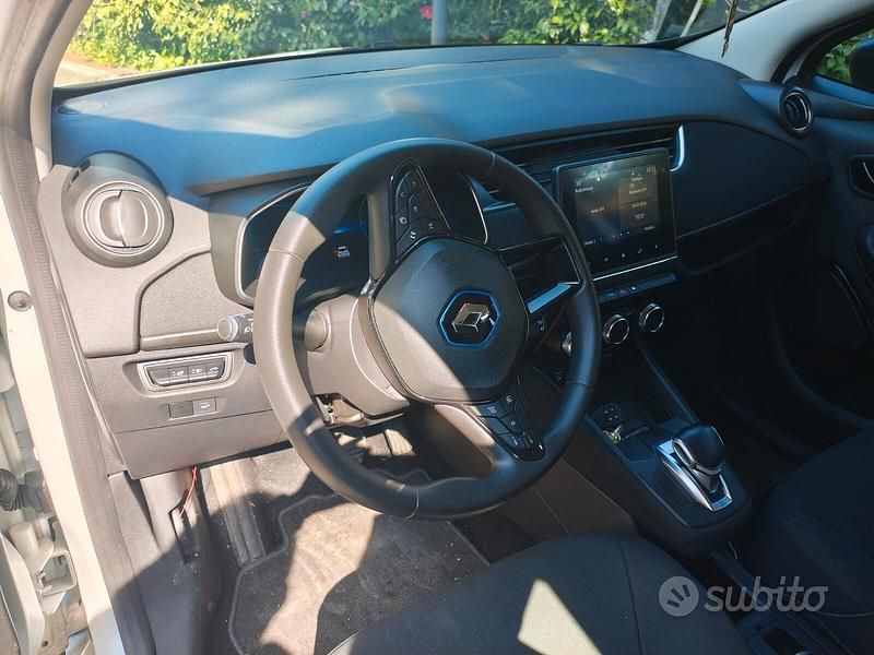 Usata Renault Zoe Life 80 kW (109 CV) 2020 Bianco Utilitaria