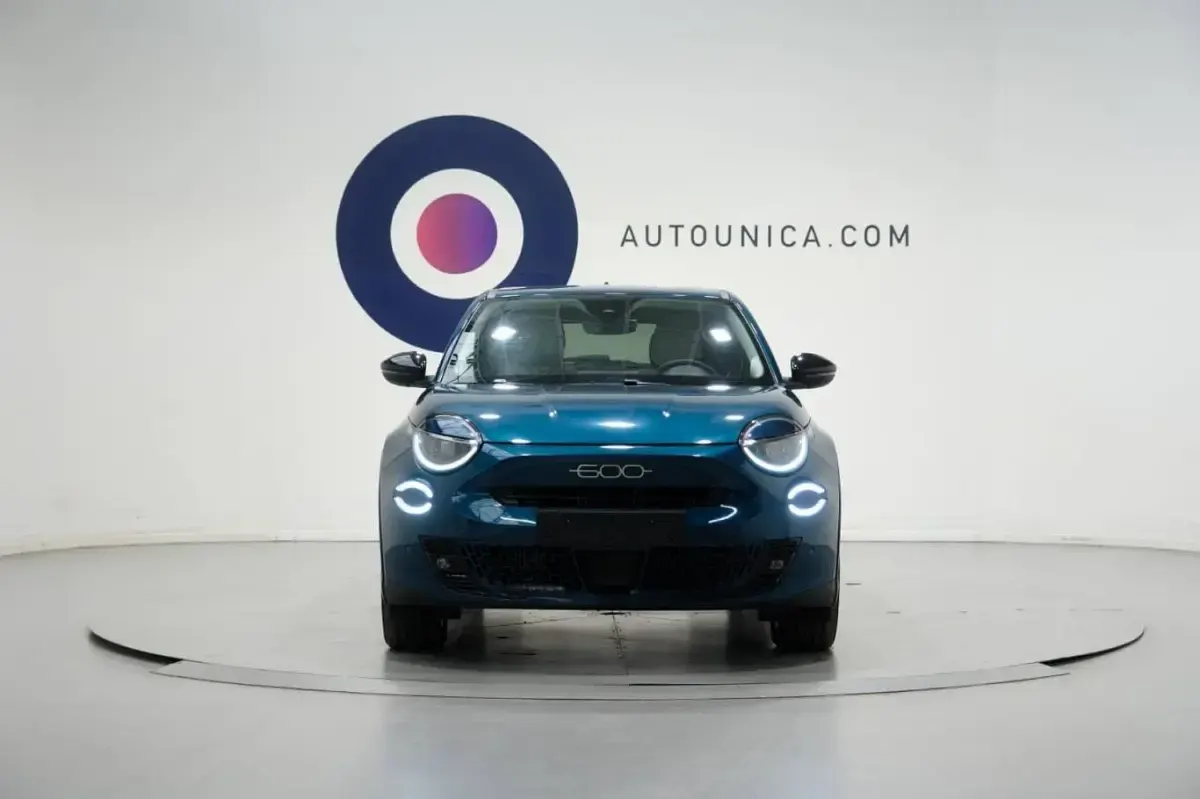 Usata Fiat 600 La Prima 101 CV (74 kW) 2025 Verde acqua SUV