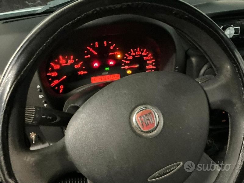 Usata Fiat Doblò Active 103 CV (75 kW) 2008 Bianco Monovolume