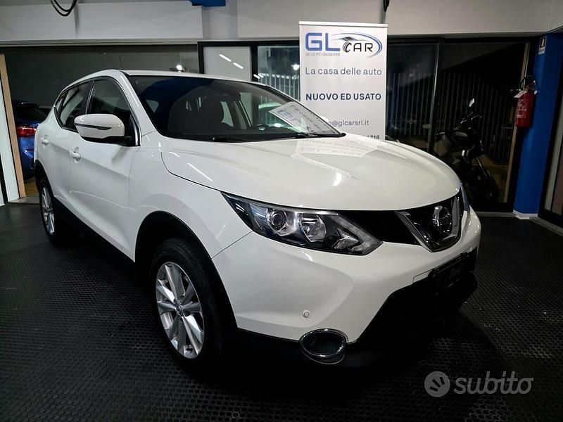 Usata Nissan Qashqai Acenta 110 CV (80 kW) 2017 Bianco SUV
