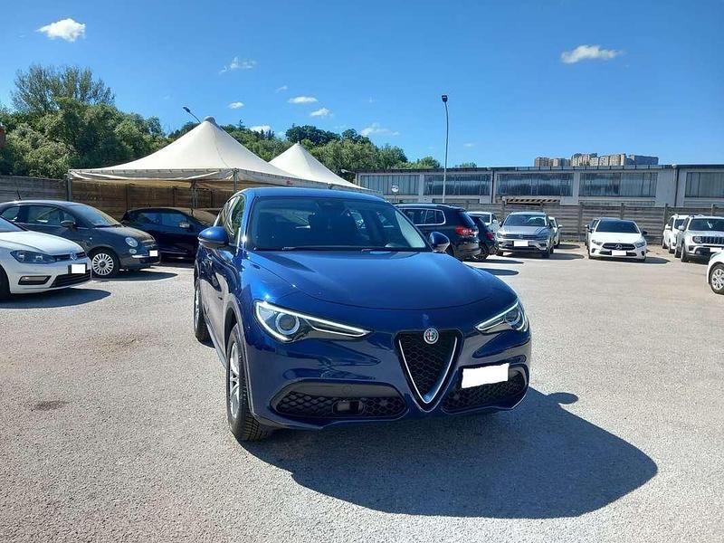 Usata Alfa Romeo Stelvio Business 190 CV (139 kW) 2019 Blu/azzurro SUV