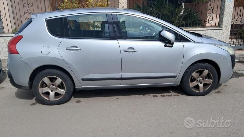 Usata Peugeot 3008 112 CV (82 kW) 2012 Grigio Station wagon