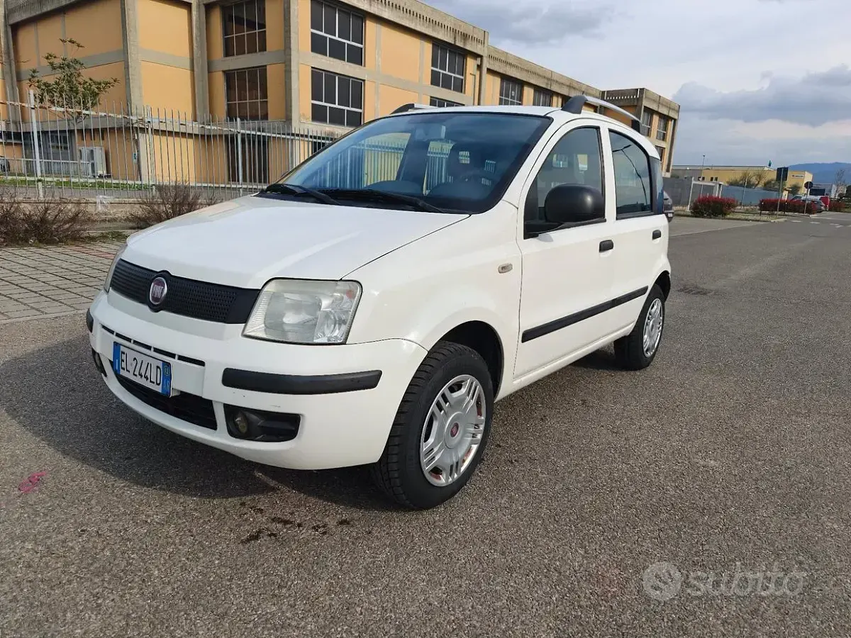 Usata Fiat Panda Classica 77 CV (56 kW) 2012 Utilitaria
