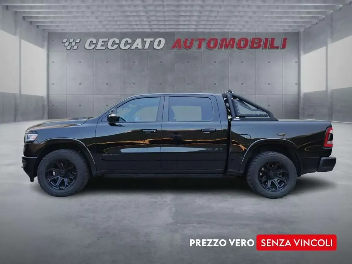 Usata RAM 1500 394 CV (289 kW) 2021 Nero Pick-up