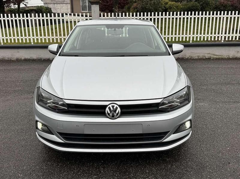 Usata VW Polo Trendline 65 CV (47 kW) 2017 Argento Berlina