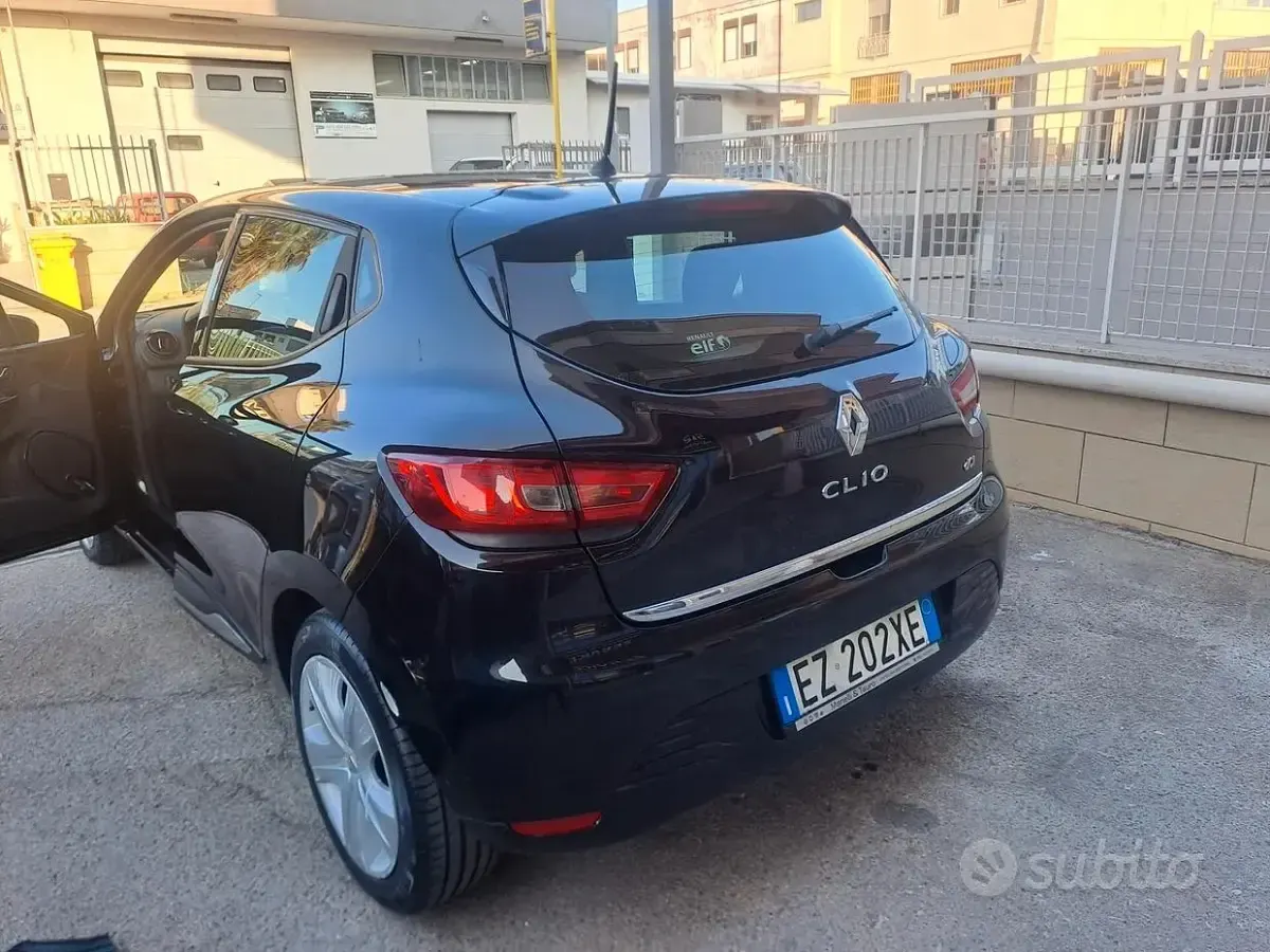 Usata Renault Clio IV 75 CV (55 kW) 2015 Nero Berlina