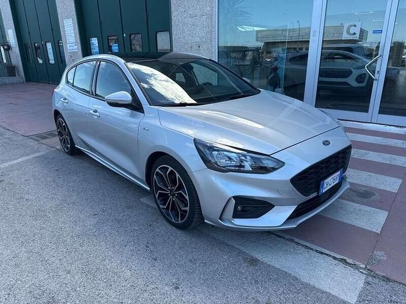 Usata Ford Focus ST-Line 125 CV (91 kW) 2021 Argento Berlina