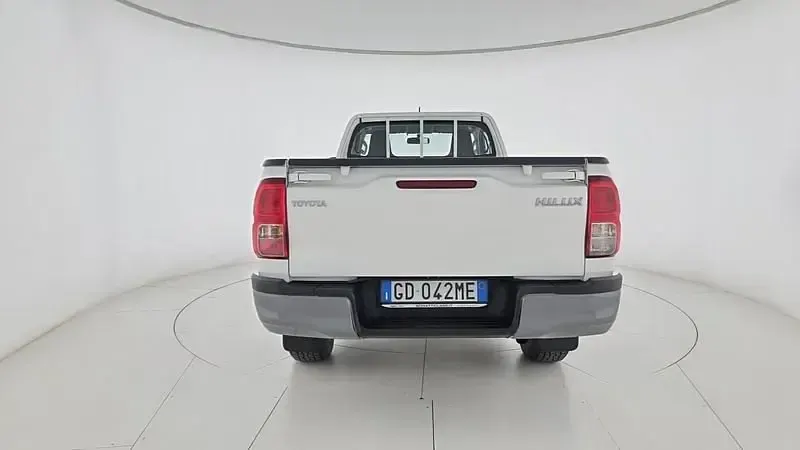 Usata Toyota HiLux 150 CV (110 kW) 2021 Bianco Pick-up