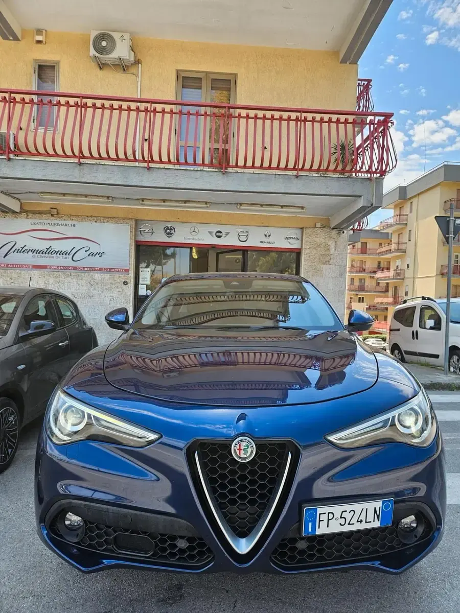 Usata Alfa Romeo Stelvio 210 CV (154 kW) 2018 Blu SUV