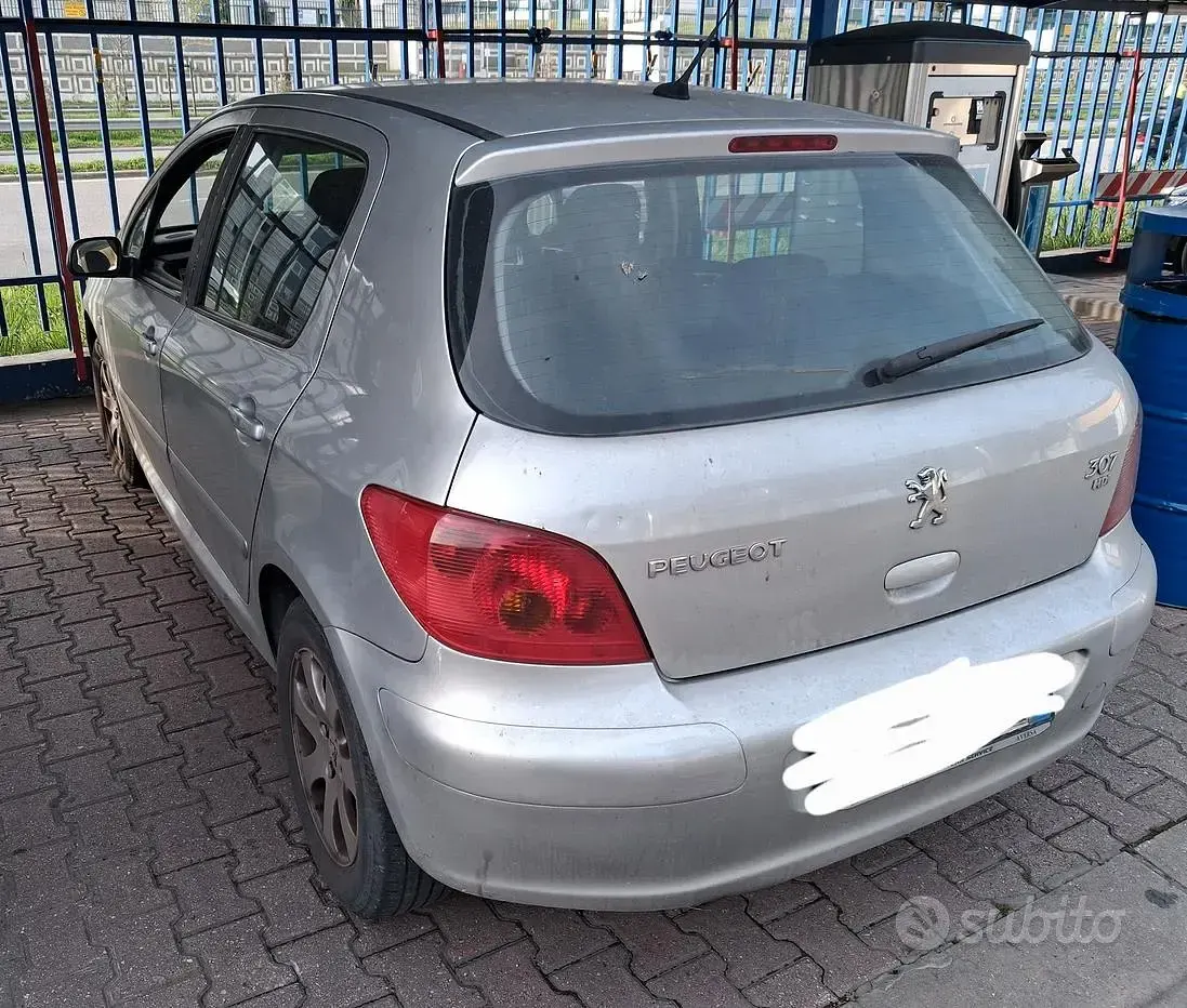 Usata Peugeot 307 68 CV (50 kW) 2005 Grigio Berlina