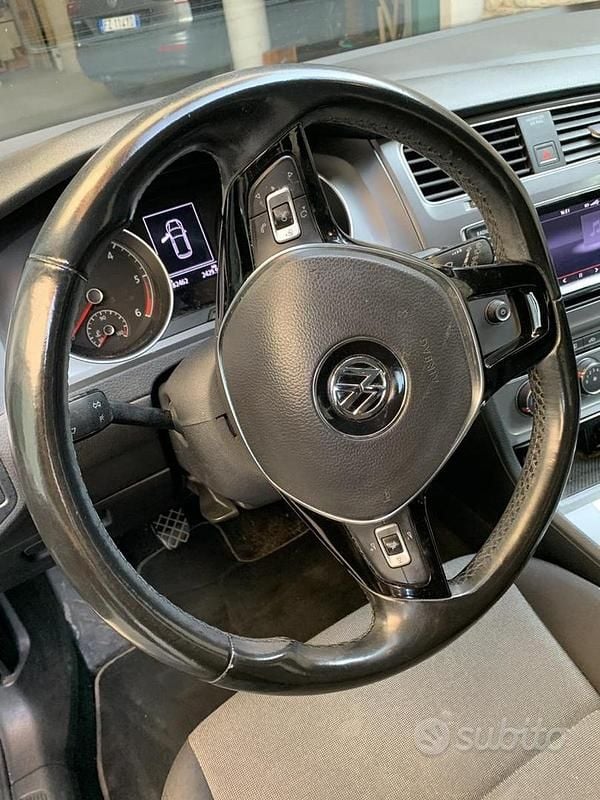 Usata VW Golf VII Sound 90 CV (66 kW) 2014 Grigio Berlina